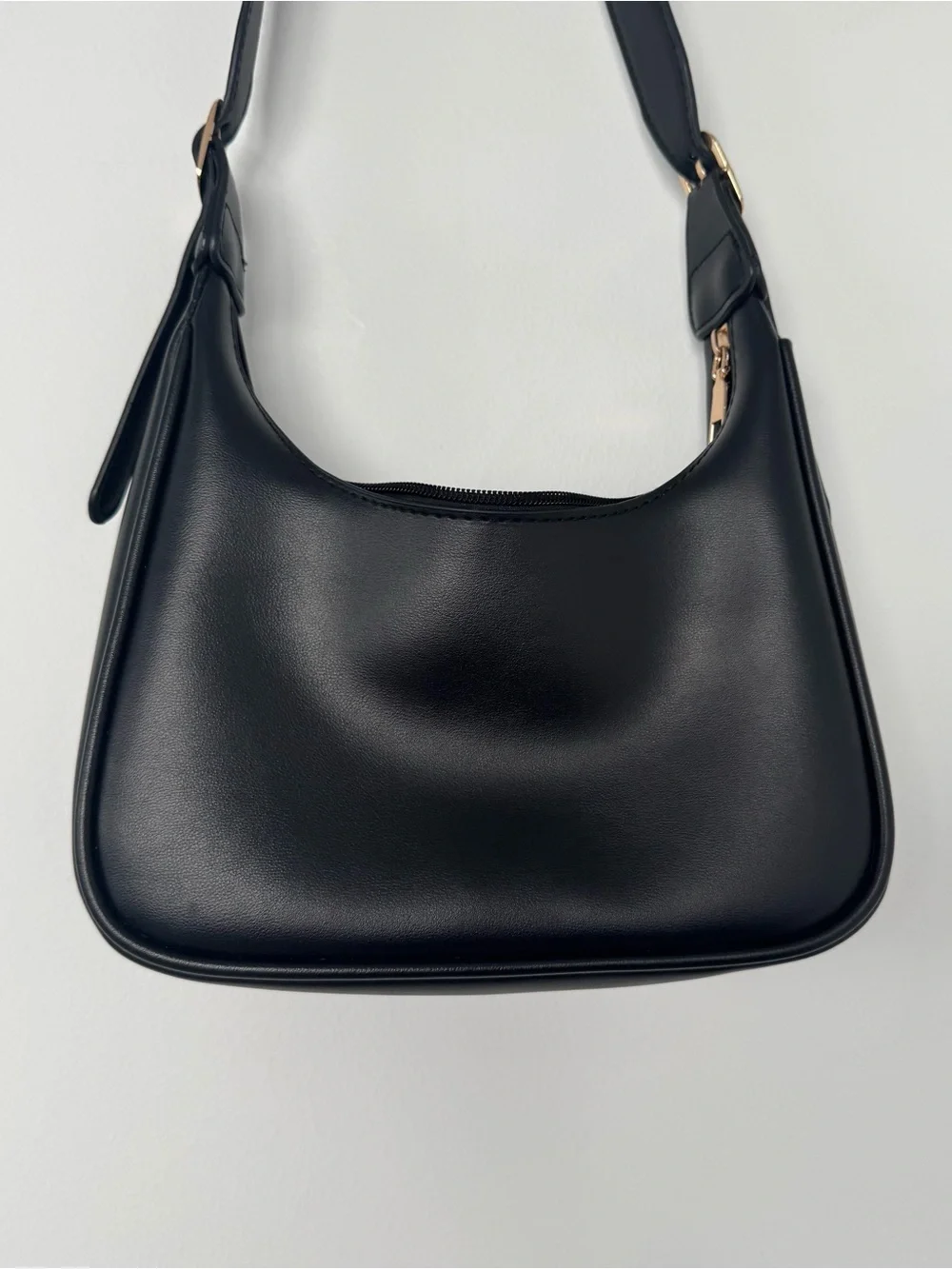 Black Y2K Shoulder Bag Purse Gold Details Minimalist Curve Hobo Faux Leather